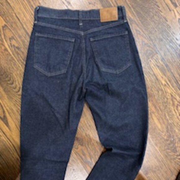 LIke New Curvy High-Rise subtle Flare Jean with slit sz 27L - Picture 6 of 9